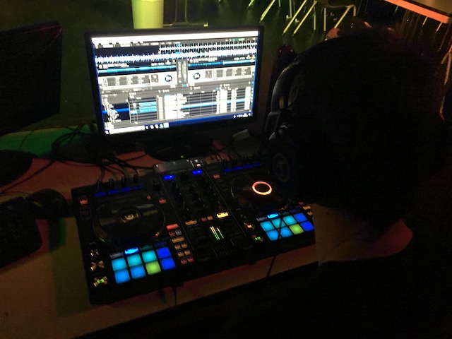 1B49660D D8E1 4455 983D 875180965218